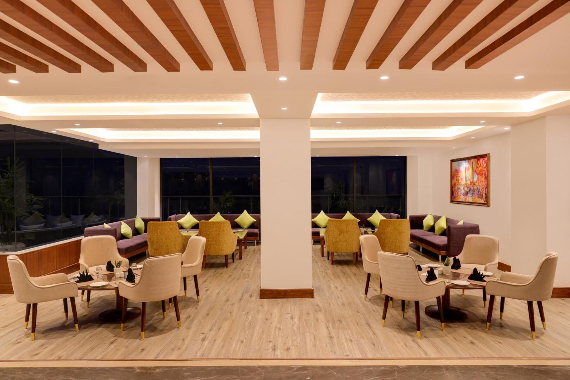 Hotel Lemon Tree Premier Budhanilkantha Kathmandu, Nepal 5*