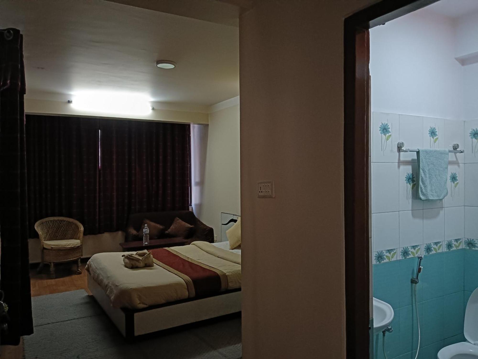 Hotel Pristine *