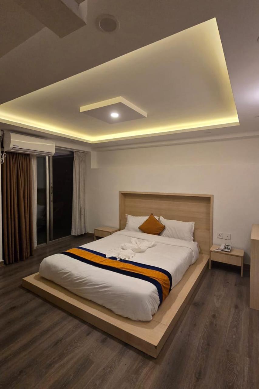 Royal Hotel