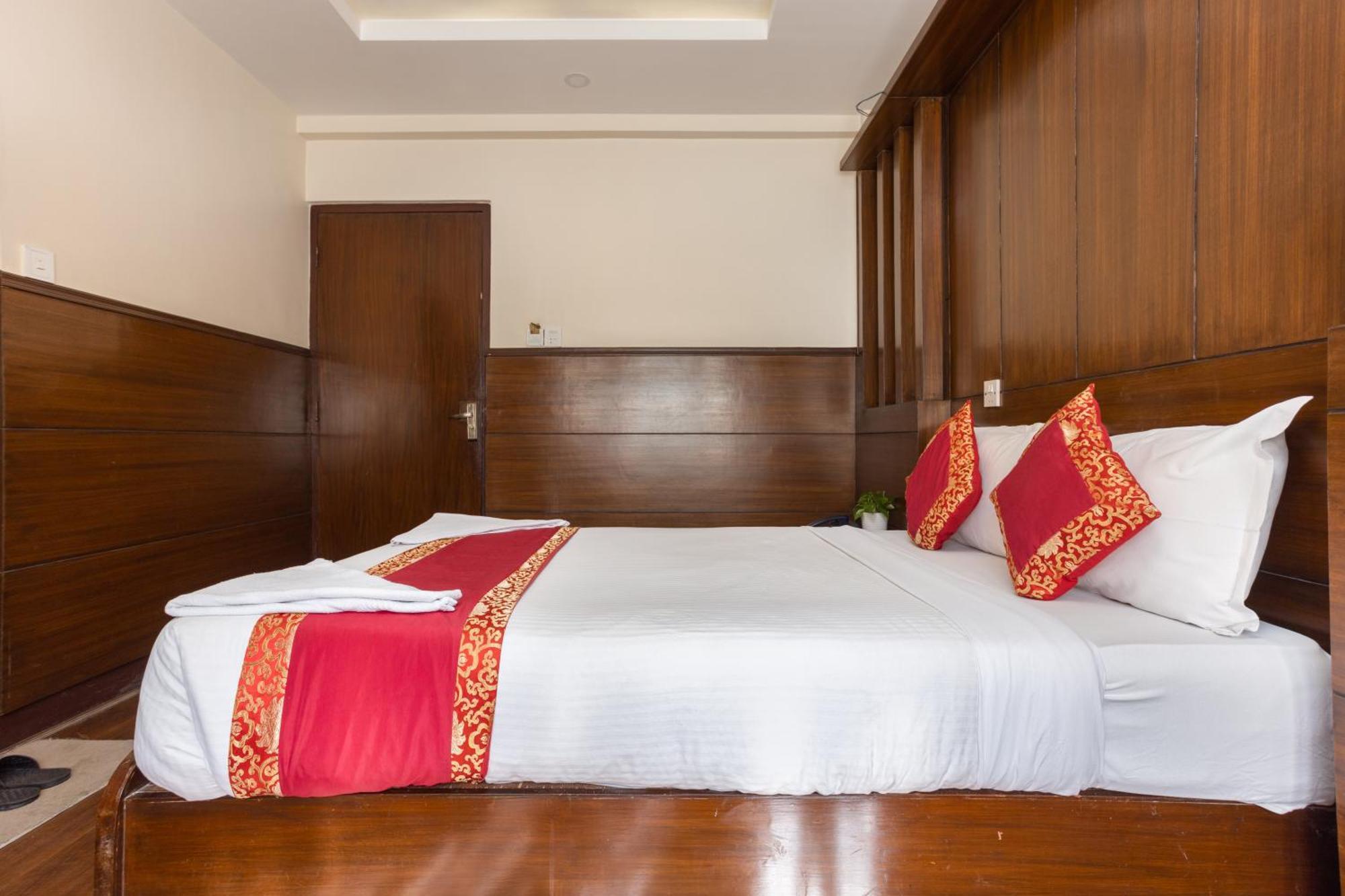 Buddha Hotel 3*