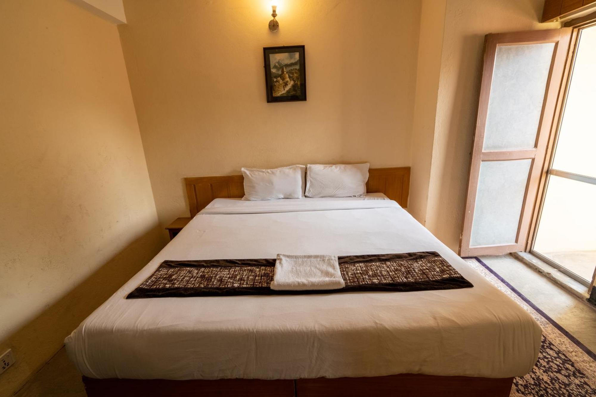 Nana Hotel