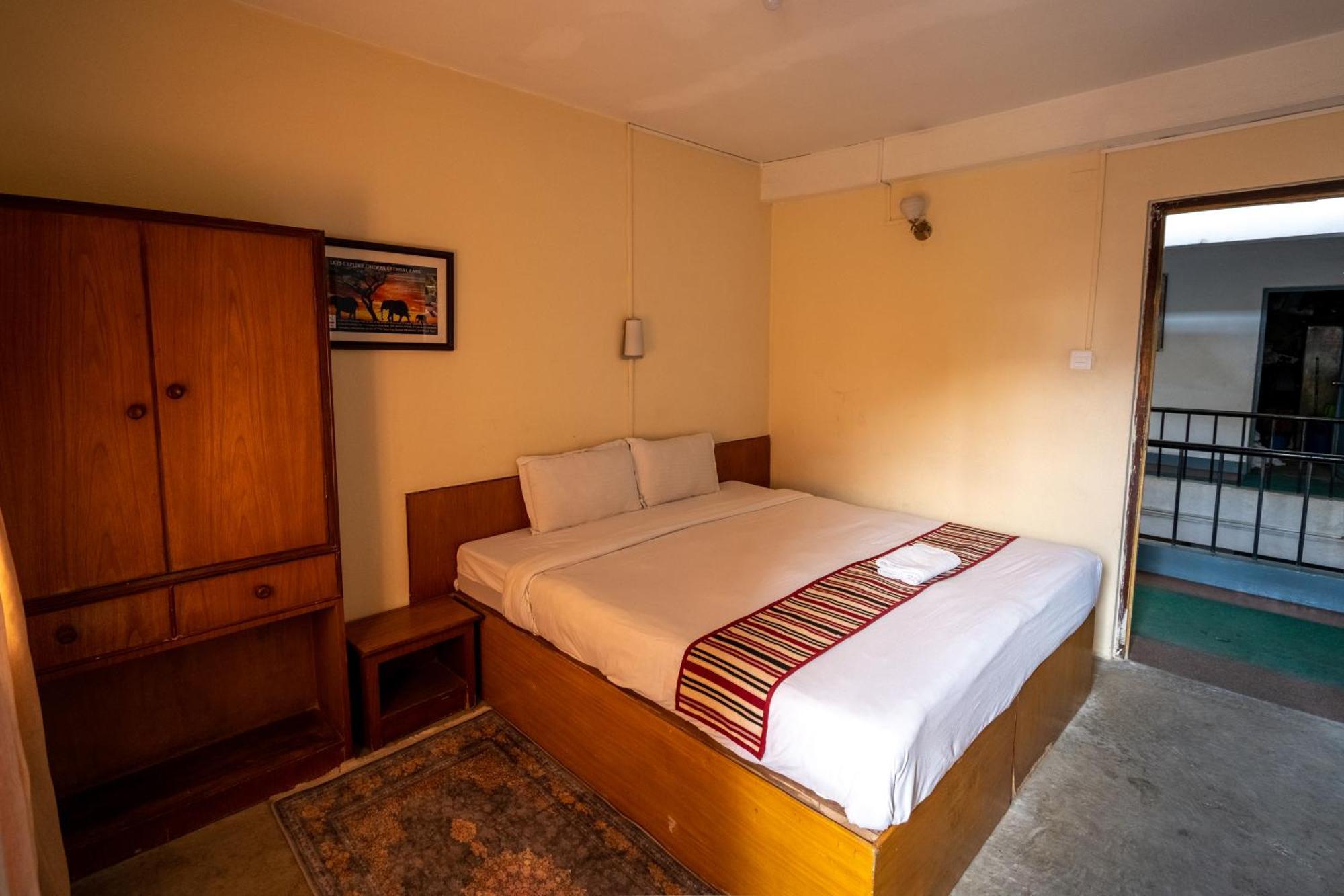 Nana Hotel
