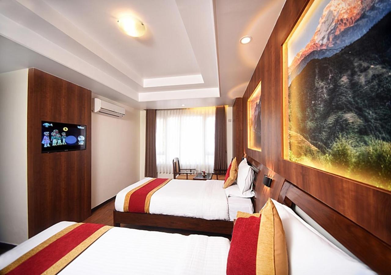 Friends Hotel 3*