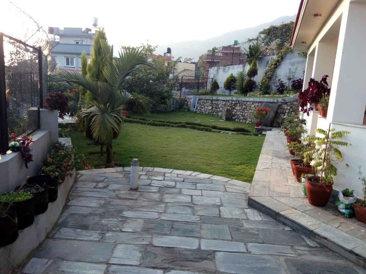 Sunny Basement With Garden And Patio Apartment *