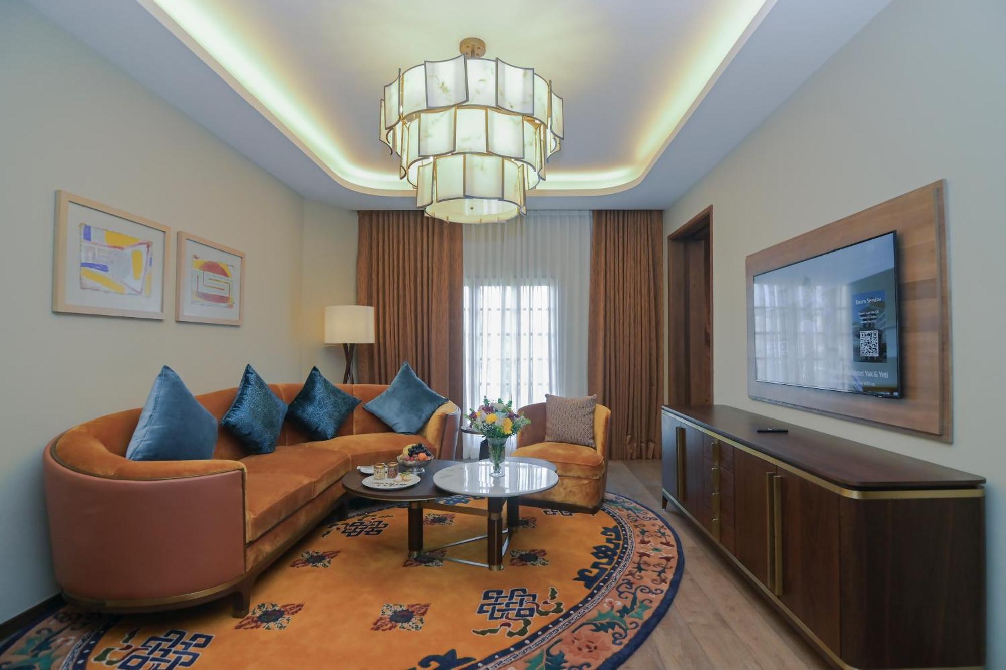 Yak & Yeti Hotel 5*
