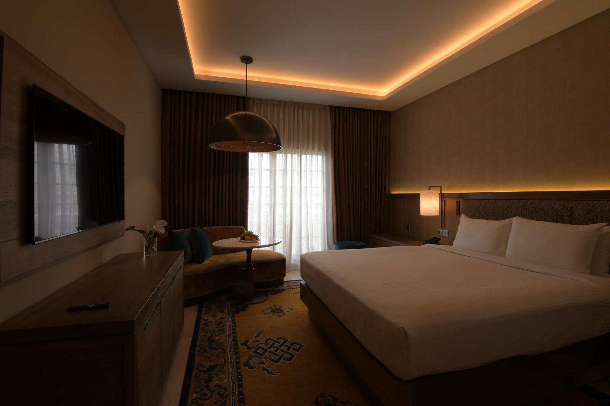 Yak & Yeti Hotel 5*