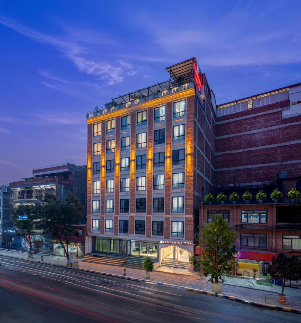 Hotel G Ramayana 5*