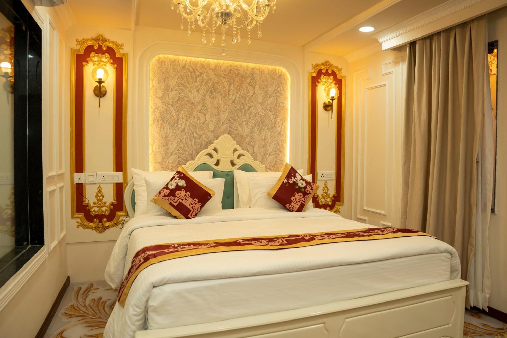 Hotel G Ramayana 5*
