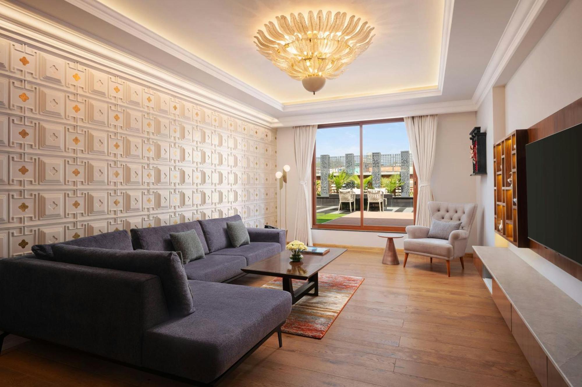 Hotel The Soaltee Kathmandu, Autograph Collection 5*