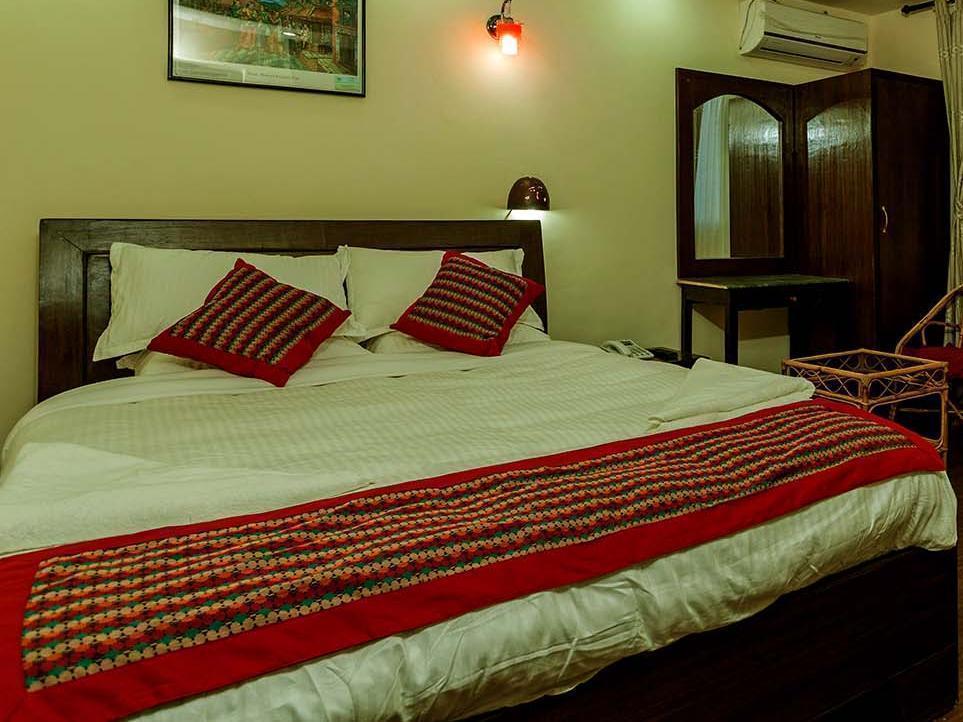 Alpine & Hotel 3*