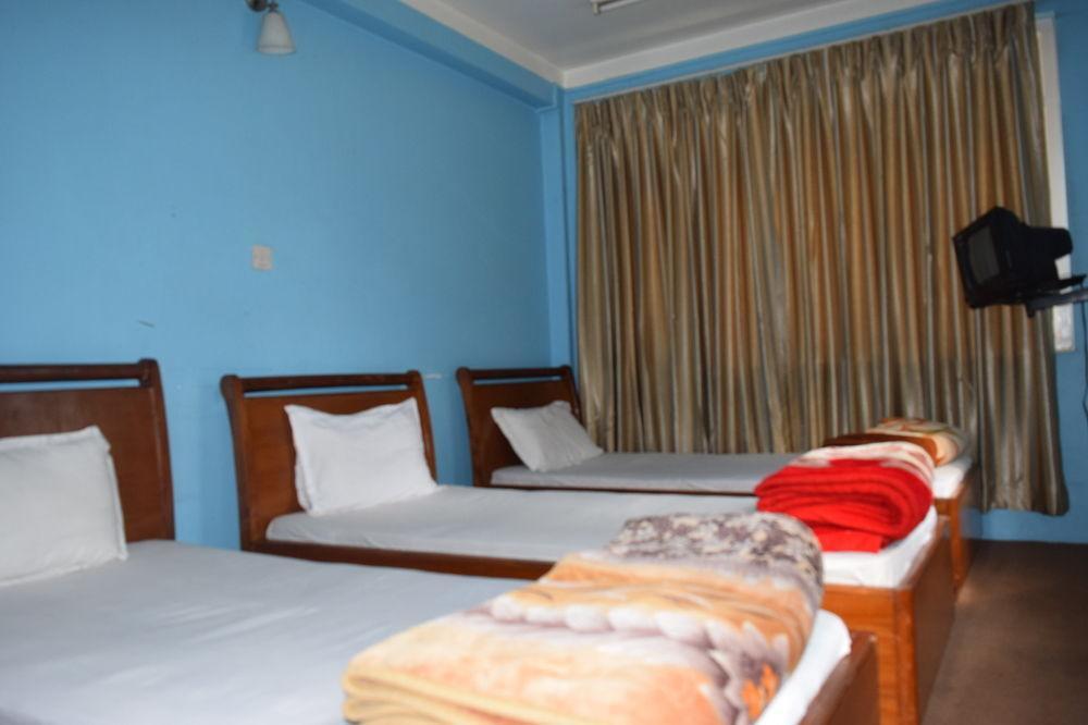 Hotel Nandini 2*