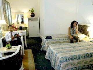 Lion Hotel