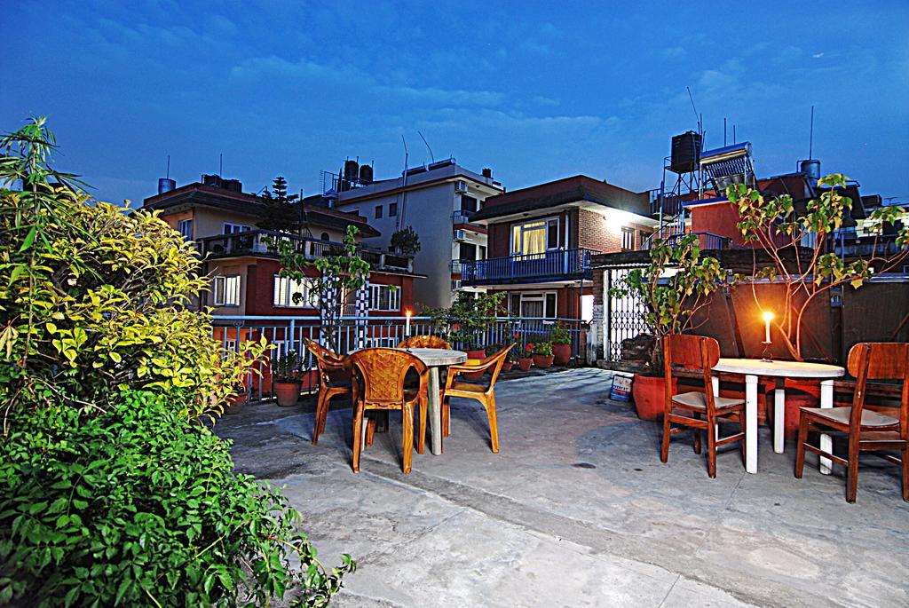 Garden House 2*