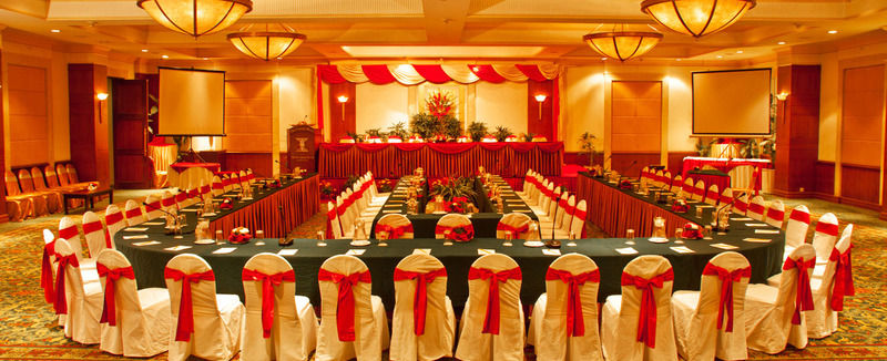 Hotel The Everest