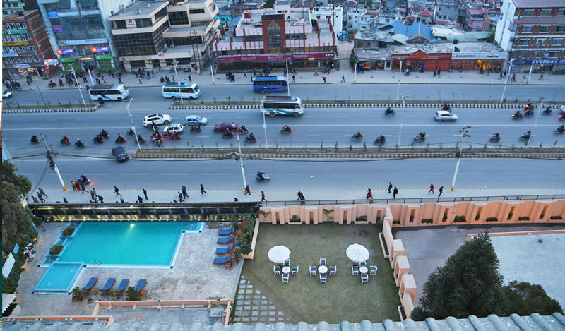 Hotel The Everest 5*