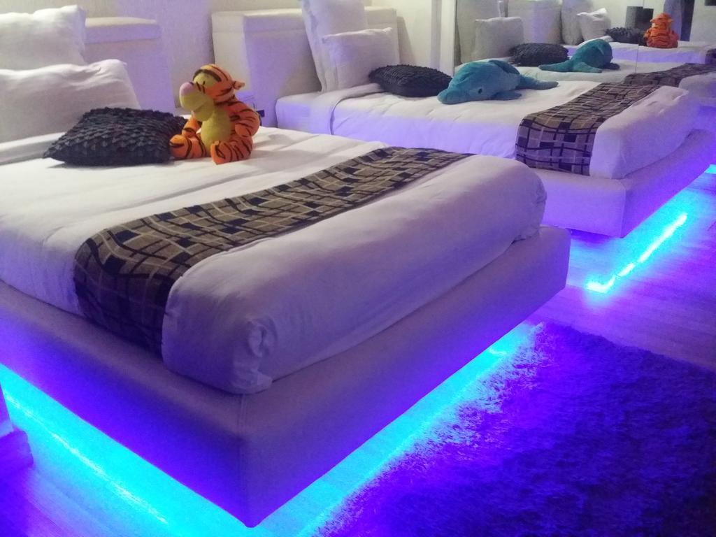 Aria Boutique & 4*