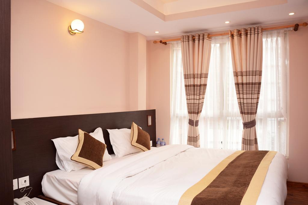 Bed & Breakfast Lemon Tree Pvt. Ltd 3*