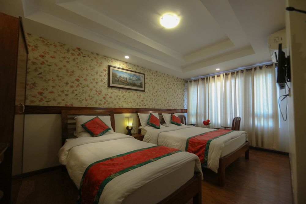 Friends Hotel 3*
