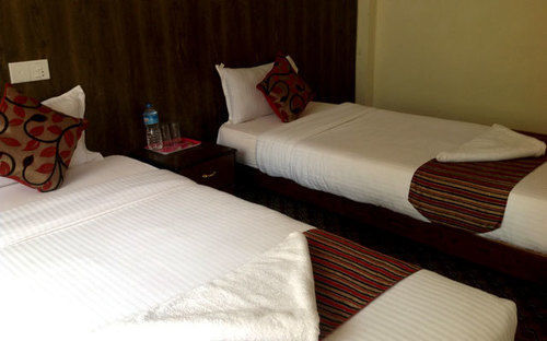 Traveler's Hotel