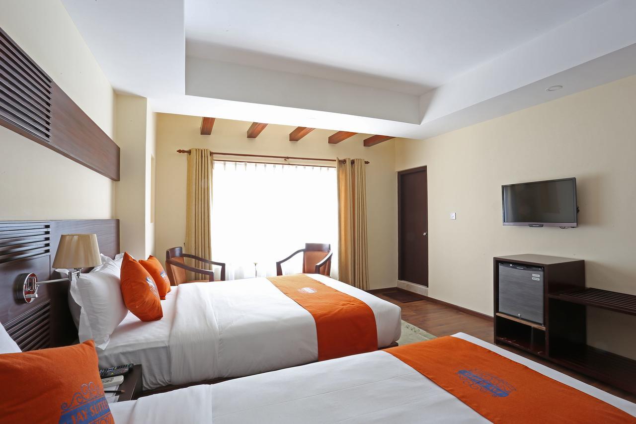 Hotel Jay Suites Hotel
