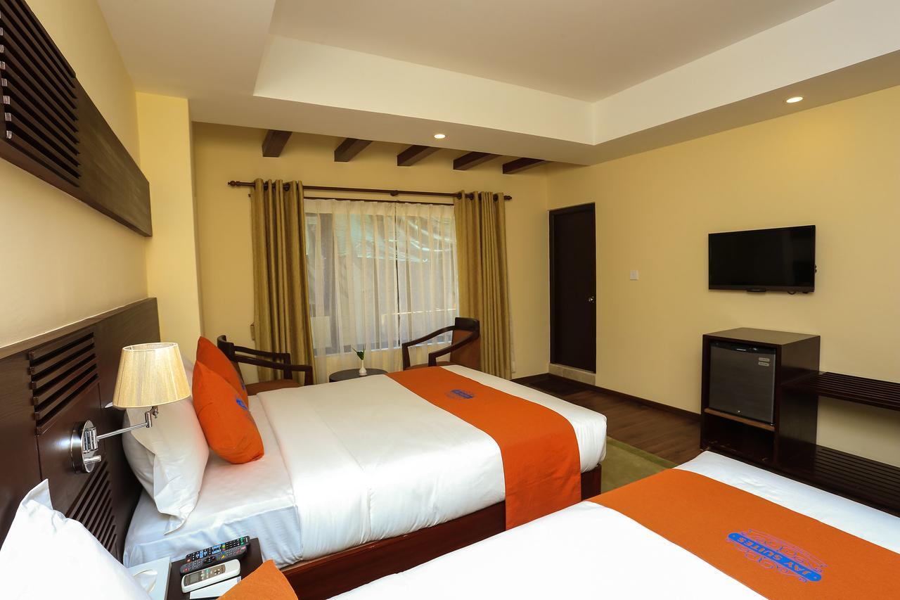 Hotel Jay Suites Hotel