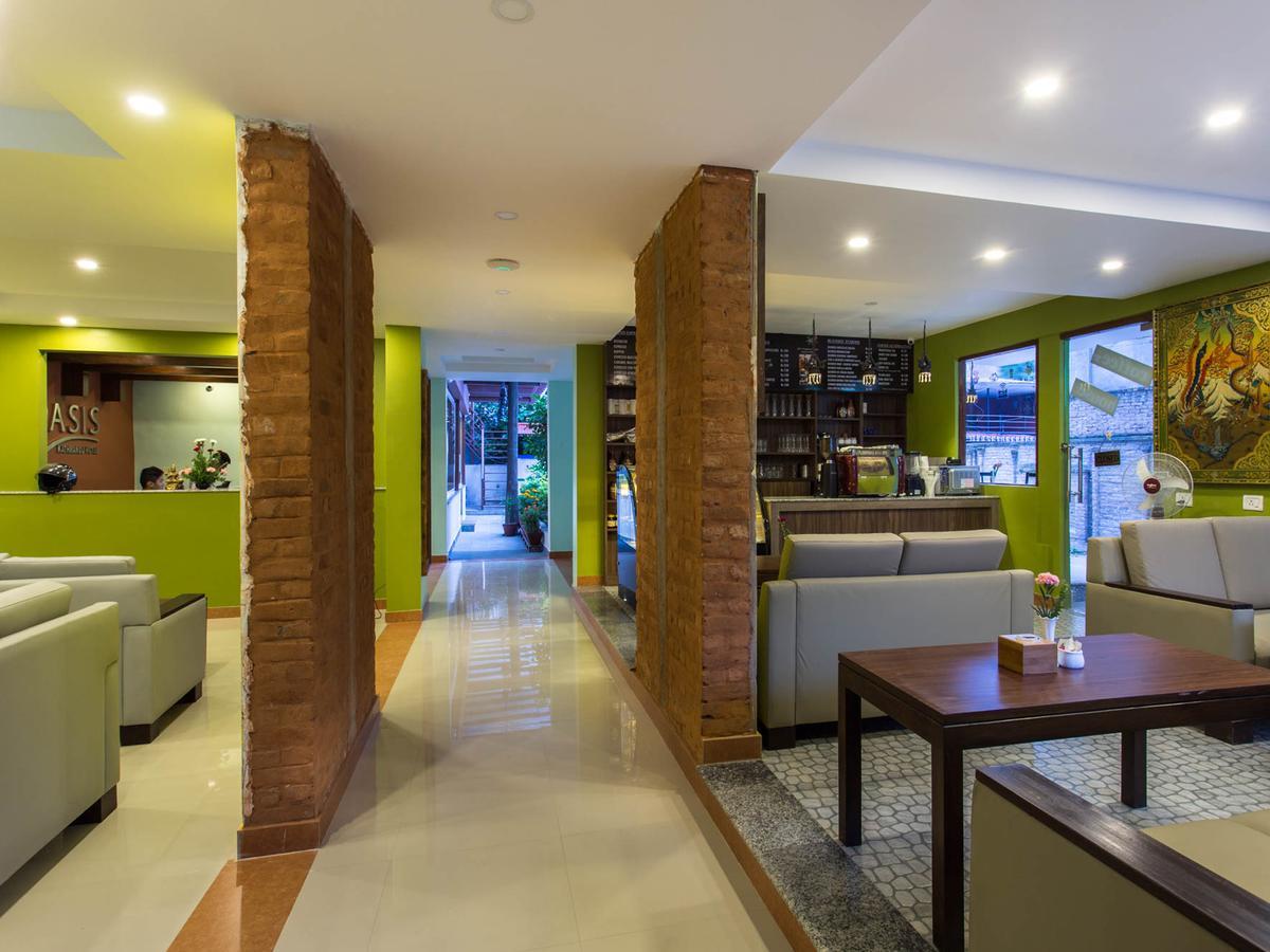 Oasis Hotel 3*