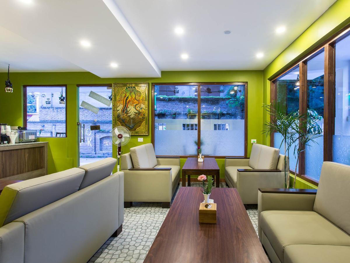 Oasis Hotel