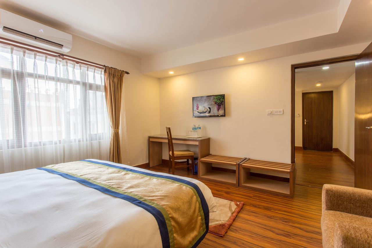 Oasis Hotel 3*