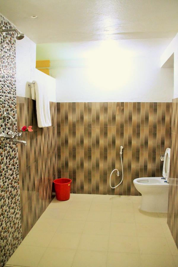Kathmandu Village House Hotel 2*