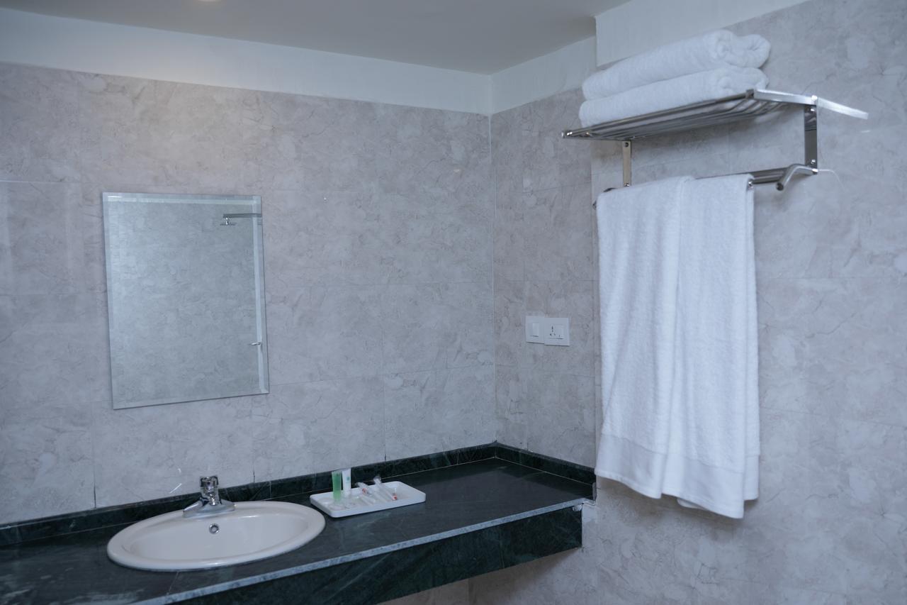 Next Hotel 3*