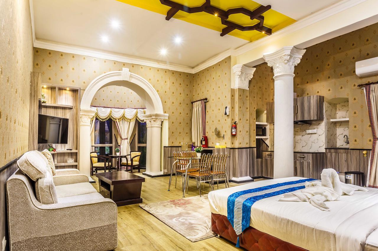 Hotel Royal Empire Boutique 3*