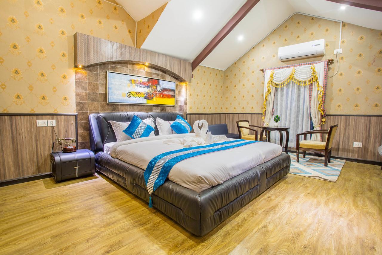 Hotel Royal Empire Boutique 3*
