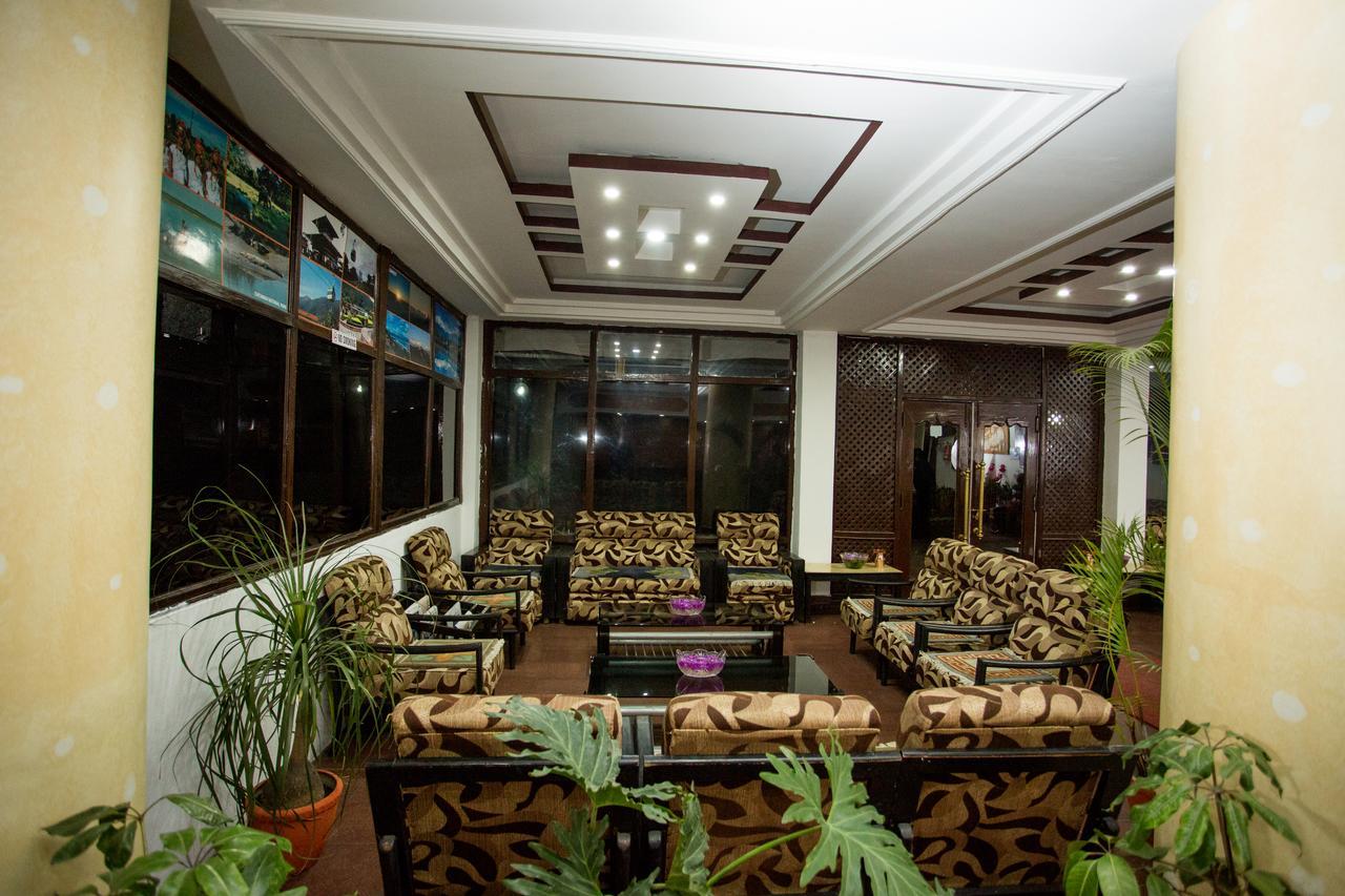Hotel Crown Plaza