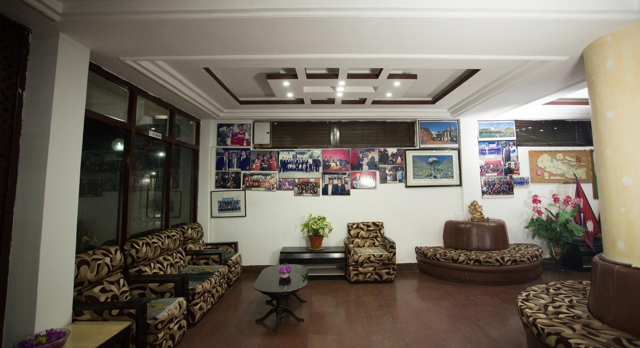 Crown Plaza Hotel 3*