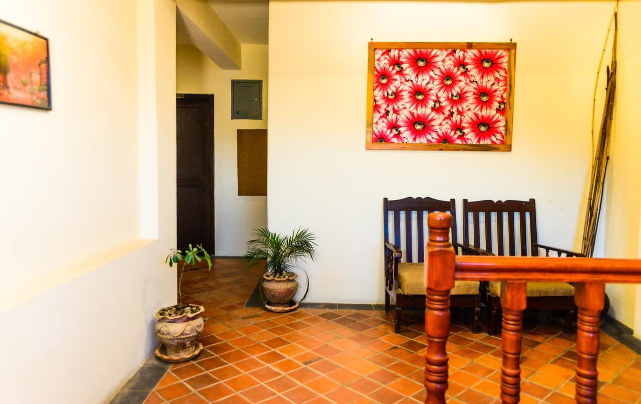 Hotel Golden Temple 3*