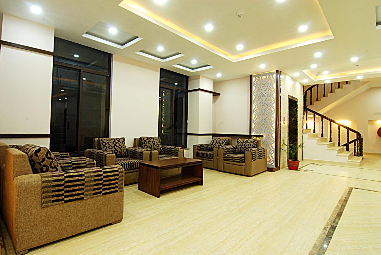 Hotel The Address 4*