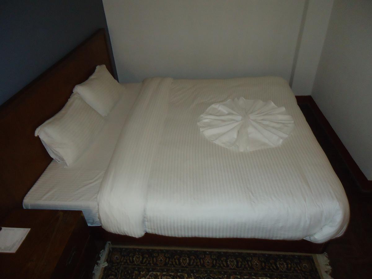 Earth House Hotel