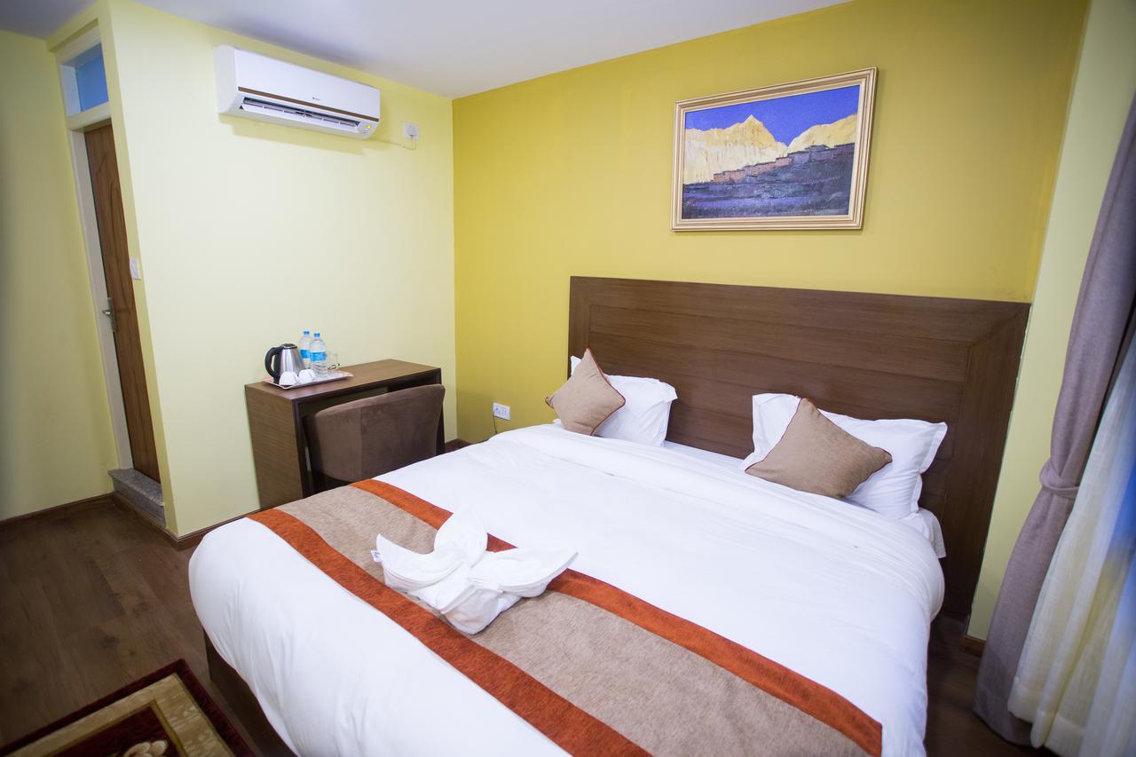Hotel Rosemary Homes