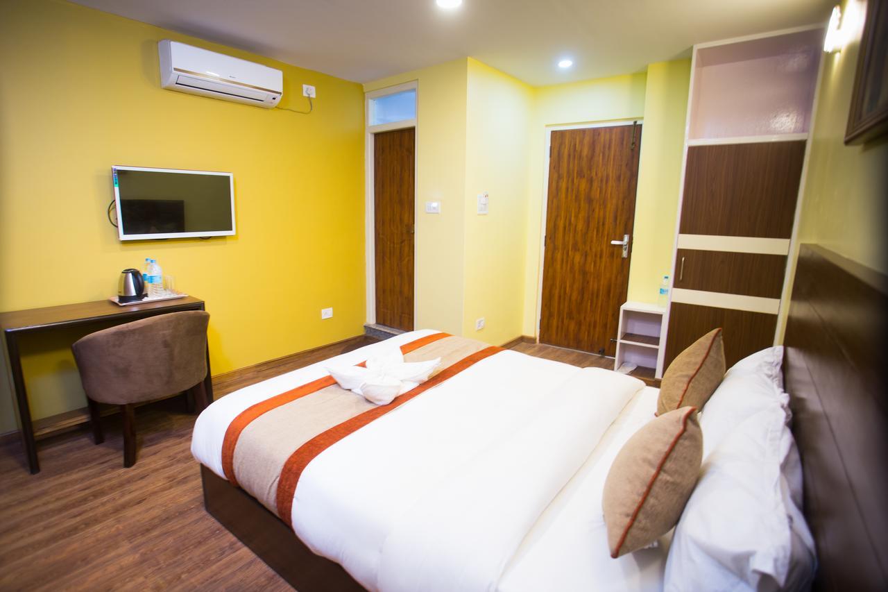 Hotel Rosemary Homes