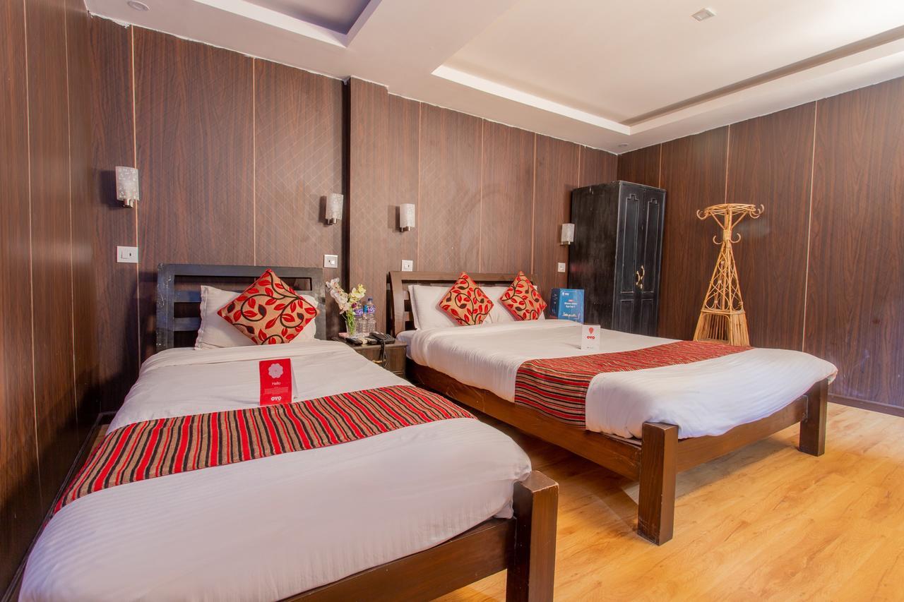 Hotel Traveler's *