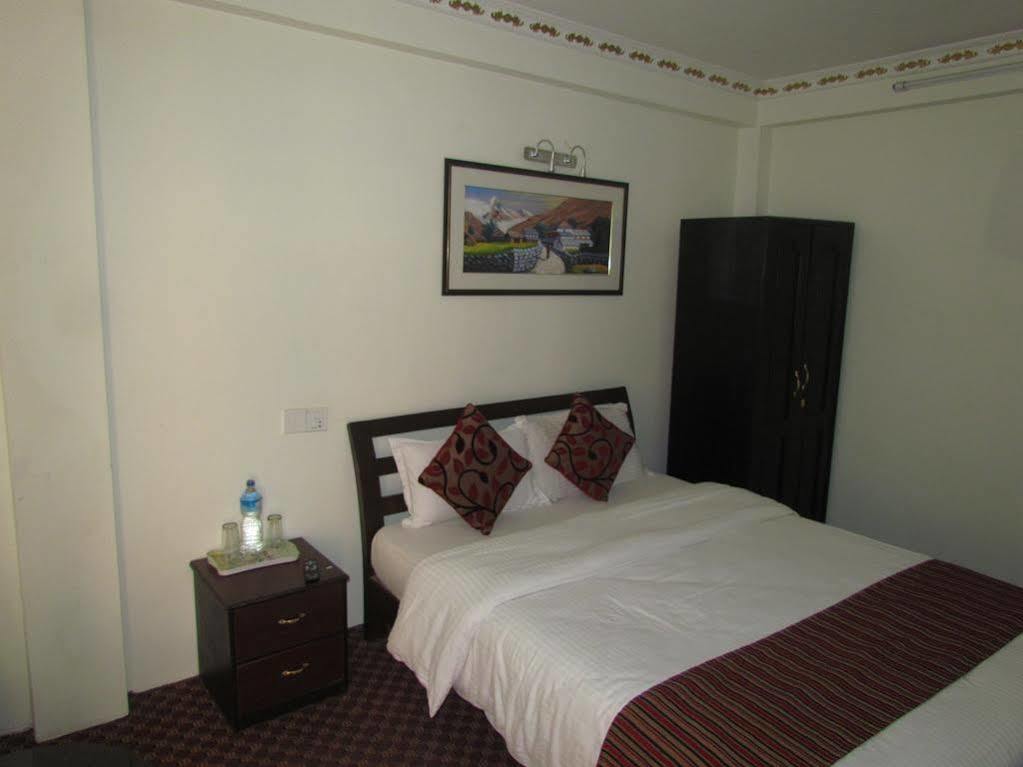 Hotel Traveler's