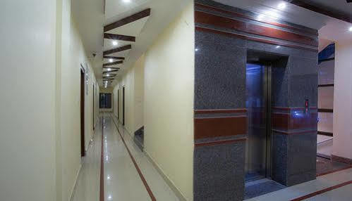 Mahadev Hotel