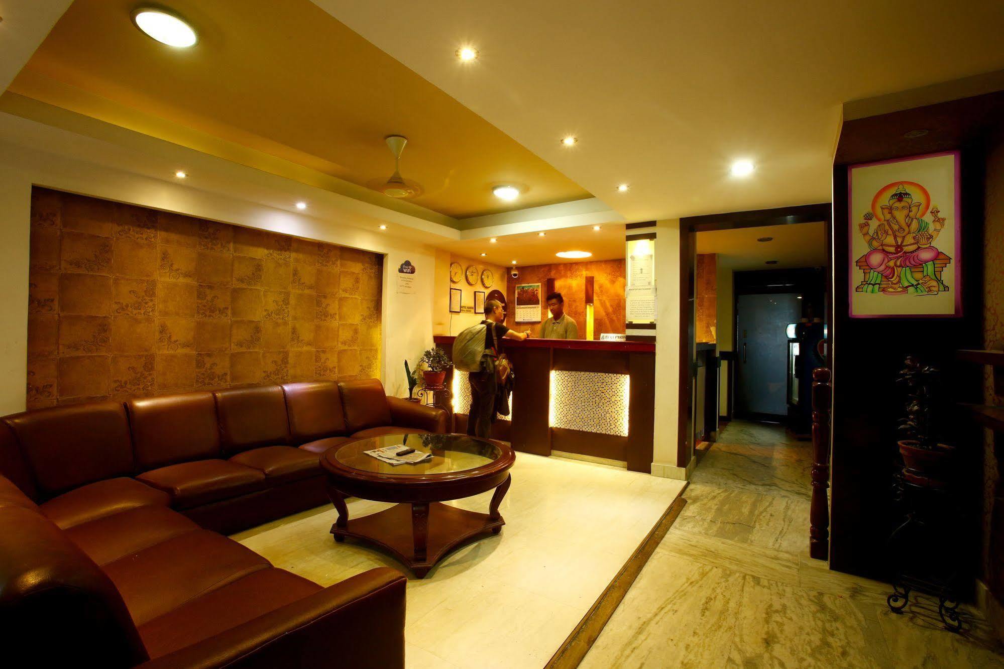 Nandini Hotel 2*