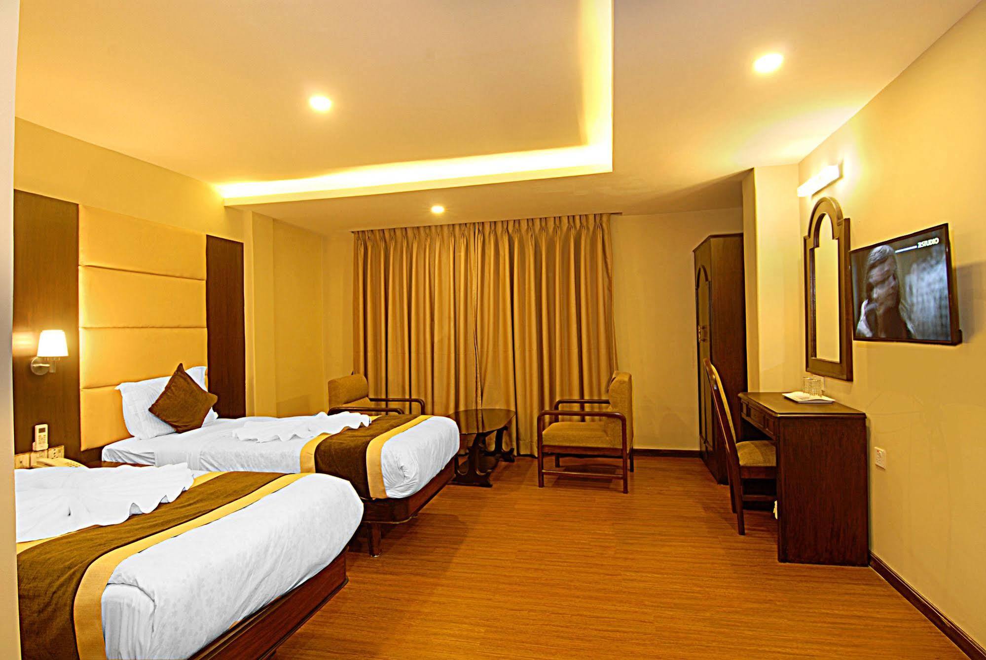 Hotel Grand 3*