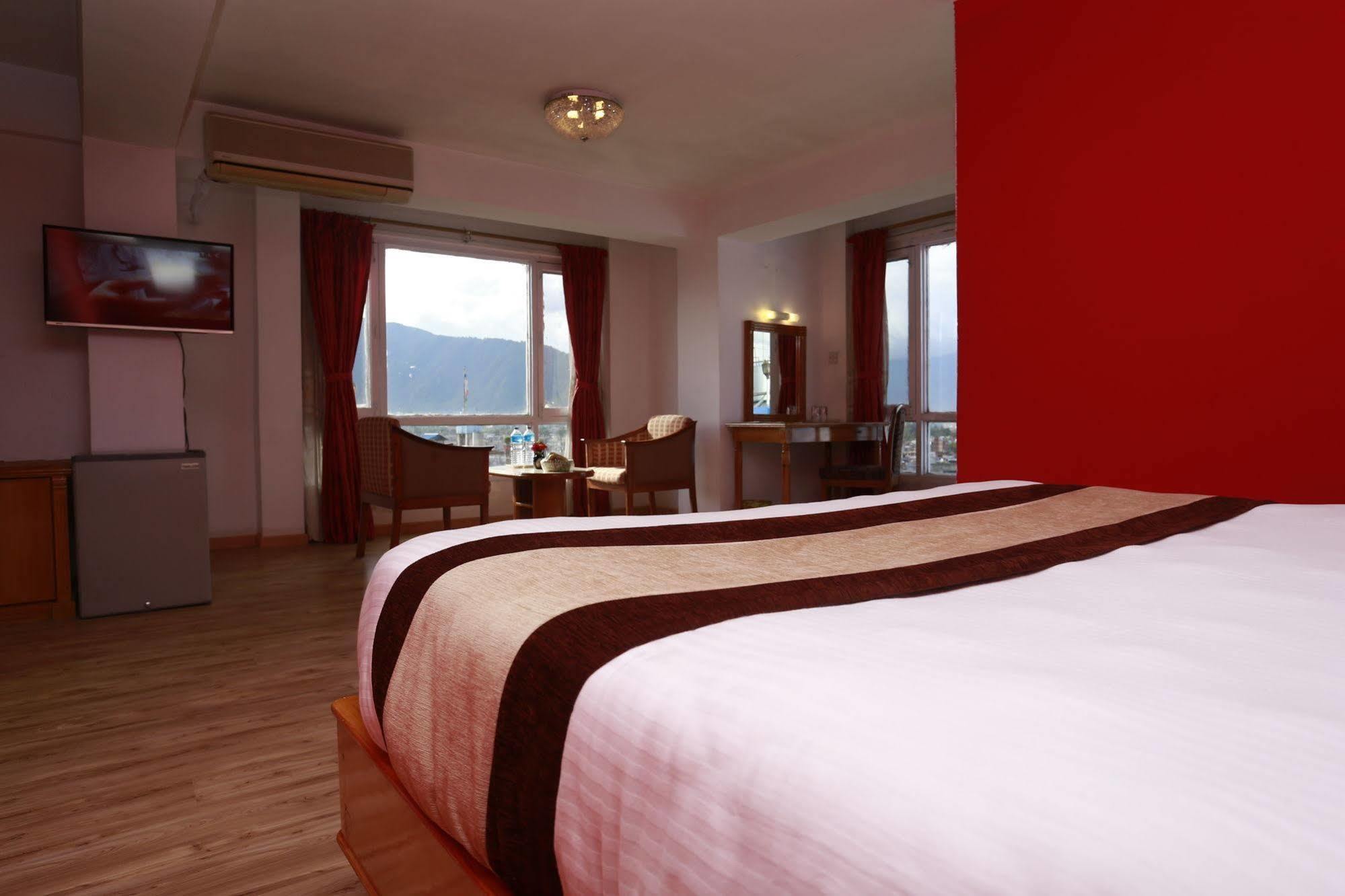 Moonlight Hotel