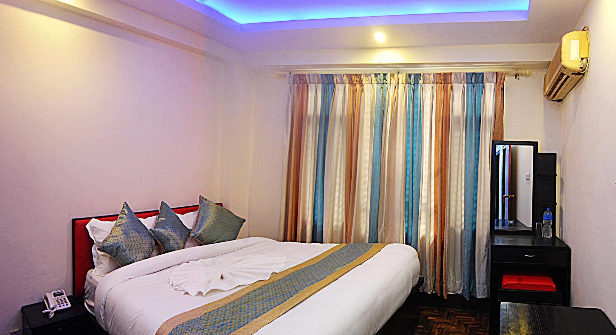 Gallery Nepal Hotel 2*