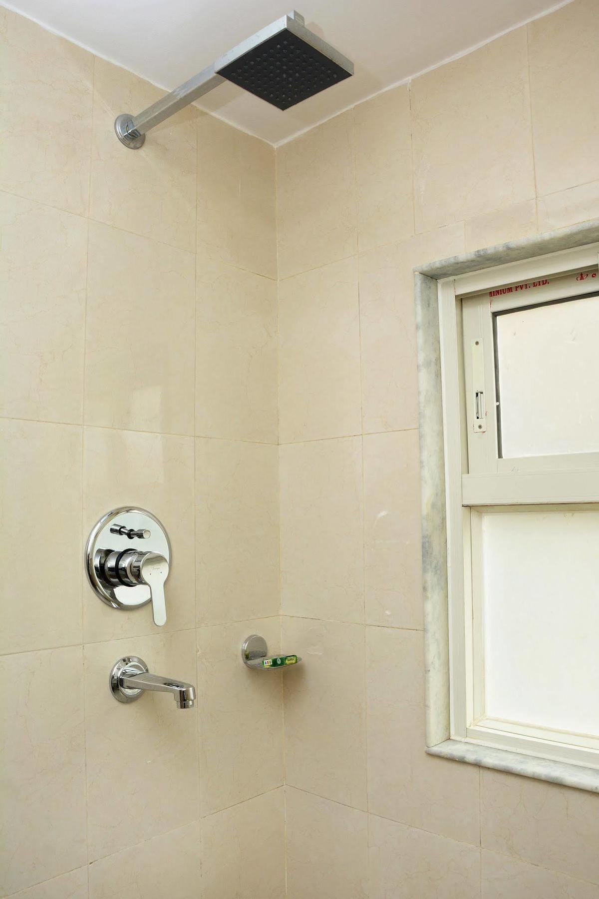 Lemon Tree Pvt. Ltd 3*