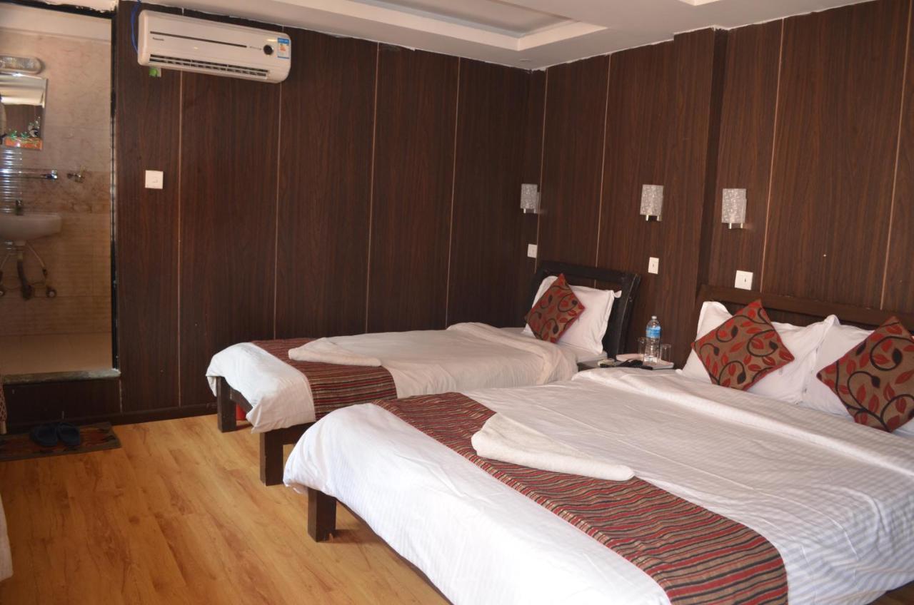 Hotel Traveler's