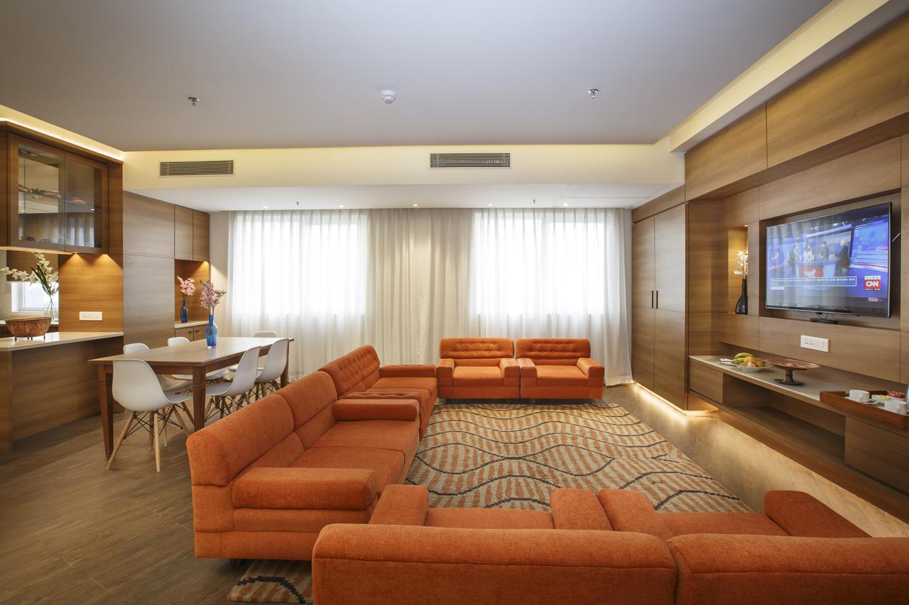 Ambassador By Ace Hotel 4*