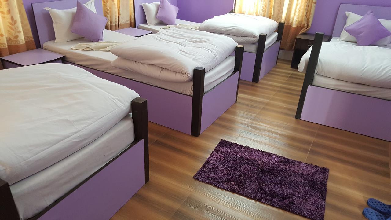Royal Tourist House Bed & Breakfast